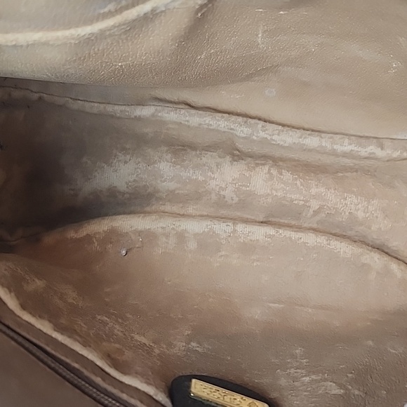 Vintage Gucci Sherry Line Crossbody - Picture 4 of 10